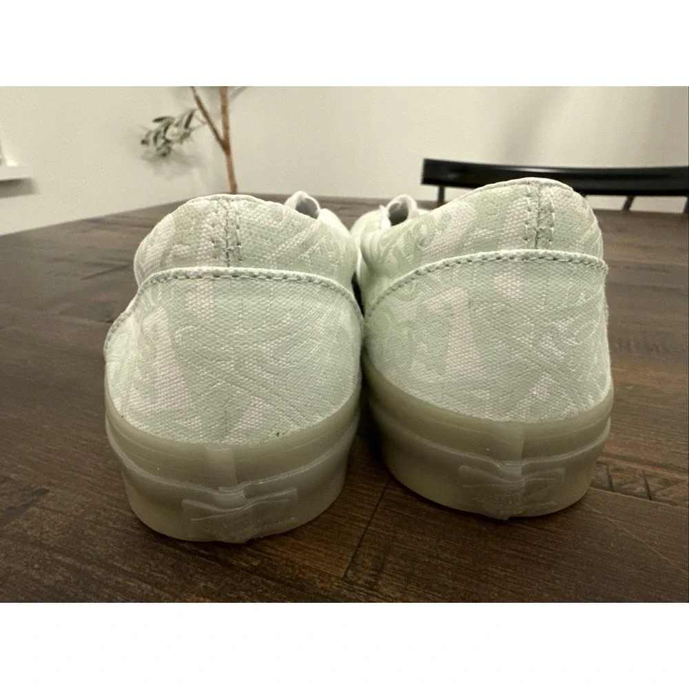 Vans very nice